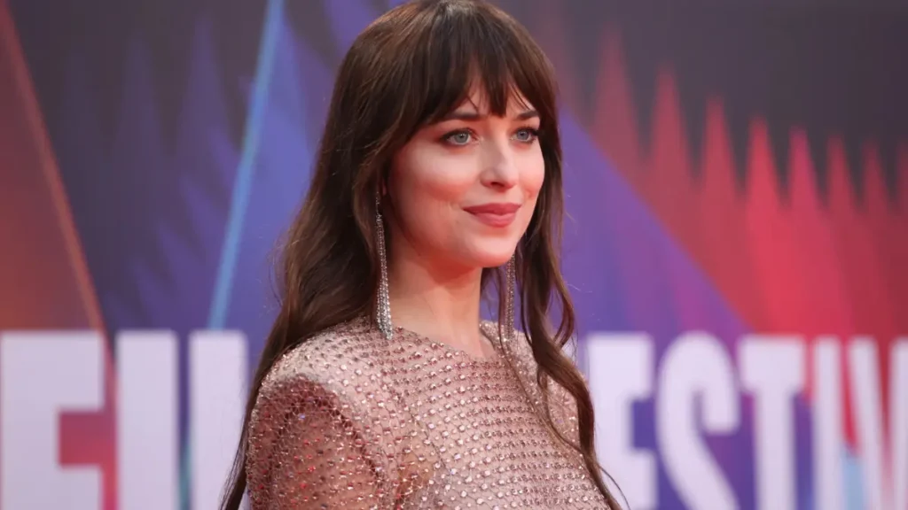 Dakota Johnson Engagement Ring